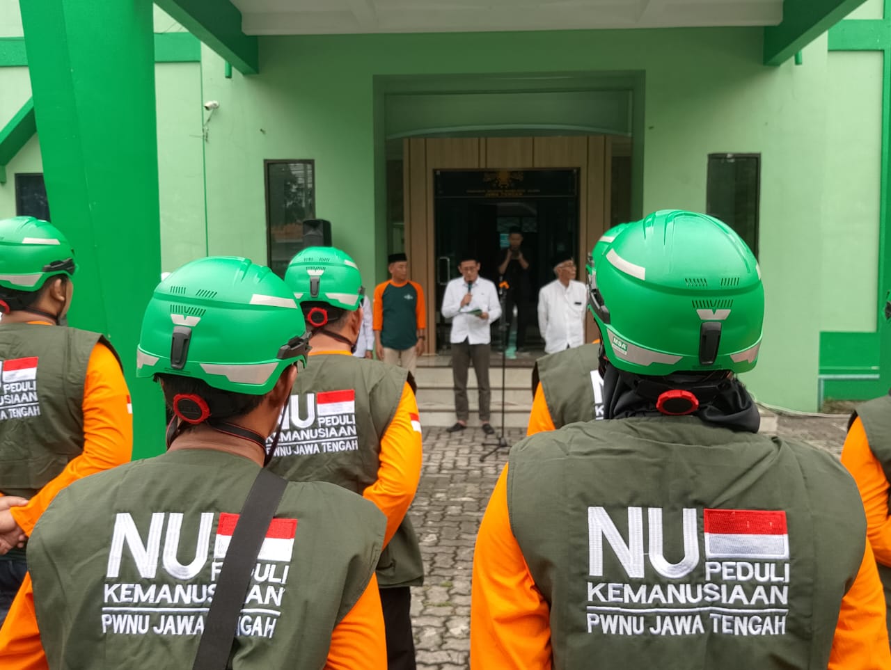 NU Peduli Jateng Berangkatkan Relawan, Gus Mandzhur Pastikan Bantuan Kemanusiaan untuk Aceh Tepat Sasaran